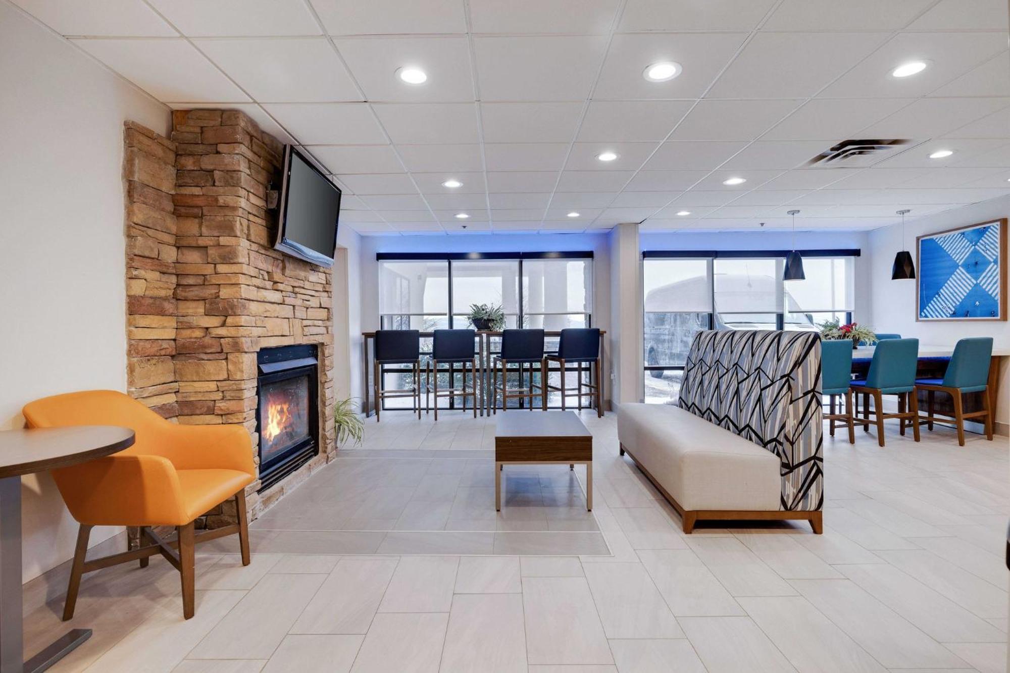 Holiday Inn Express Wilkes Barre East By Ihg Exterior foto